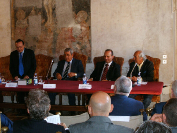 CLINICA PRIVATA "Isola del Possibile" GRAPPIGNANO COMUNE DI COLLEVECCHIO 2007 - Osvaldo Pecoraro, Emilio Mortilla, Enzo Rossi -- Cesare Cursi [^] Senatore della Repubblica AN (comune di Sant'Oreste)